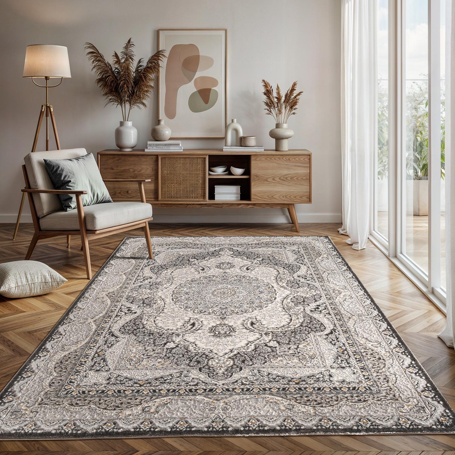 Turkish carpet in Asad Teppich